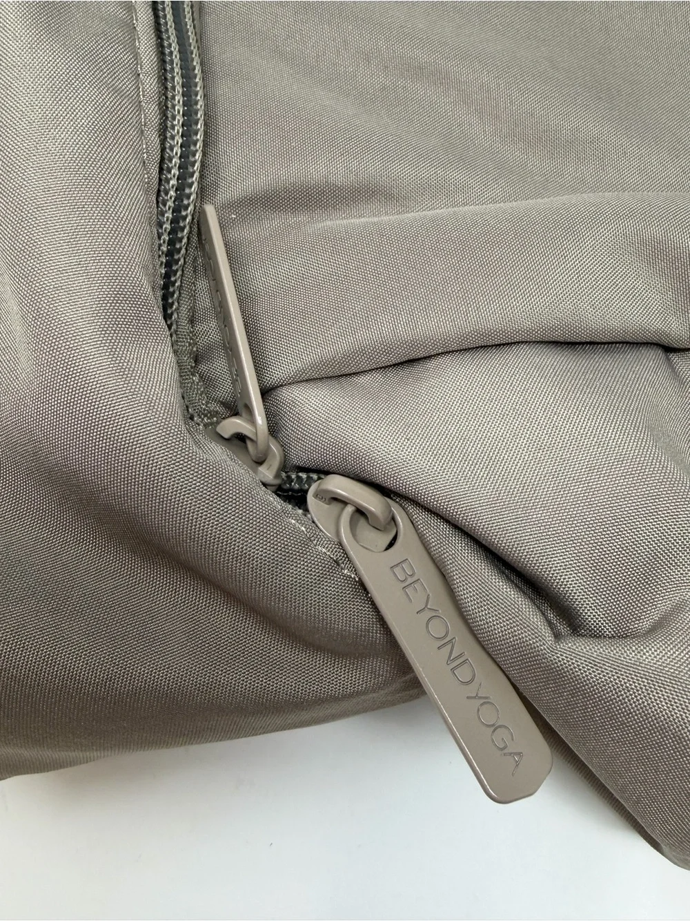 NWT Beyond Yoga Birch Drawstring Backpack with Bottom Compartment